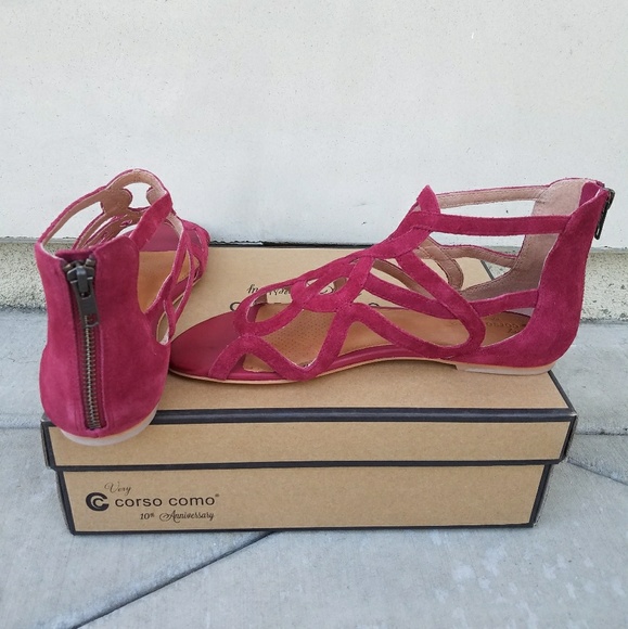 Stylish Corso Como Red Suede Gladiator Sandals - Picture 5 of 7